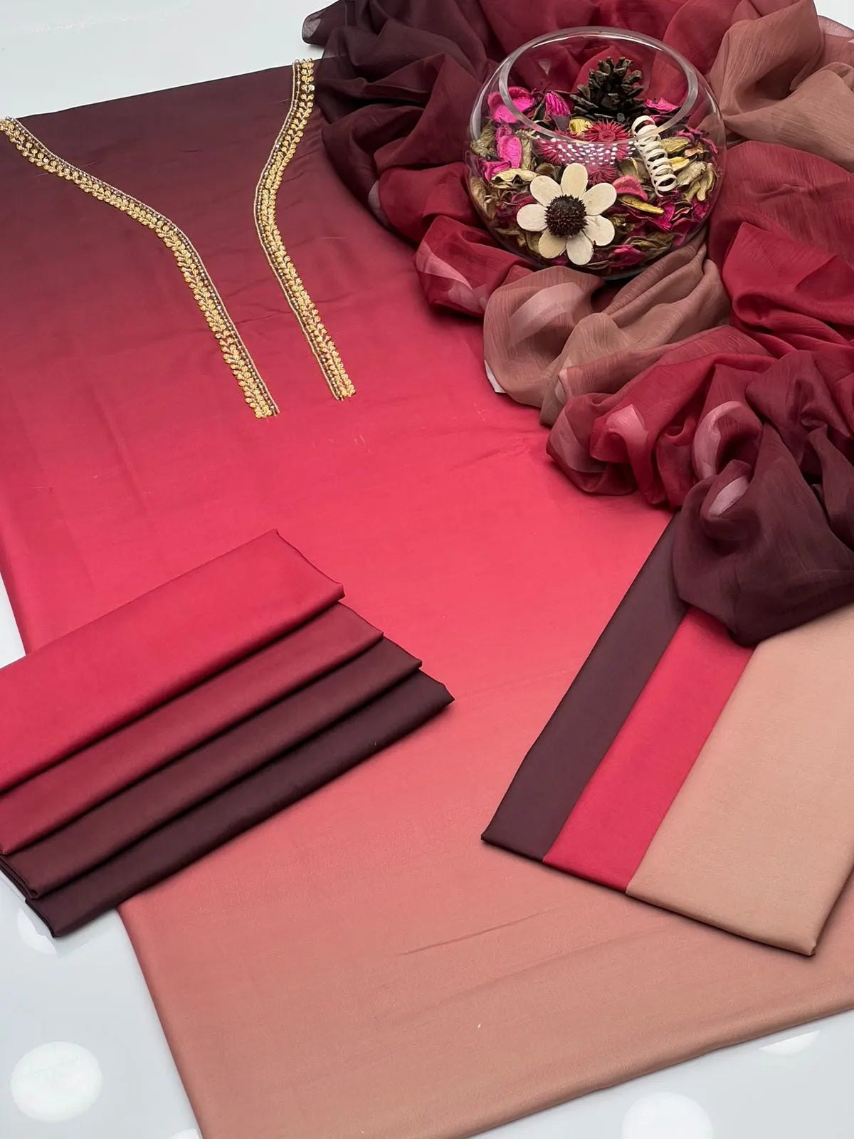 Swiss Monal Lawn 3 Pc Unstitched - Premium Quality Fabric - Kamran Suiting