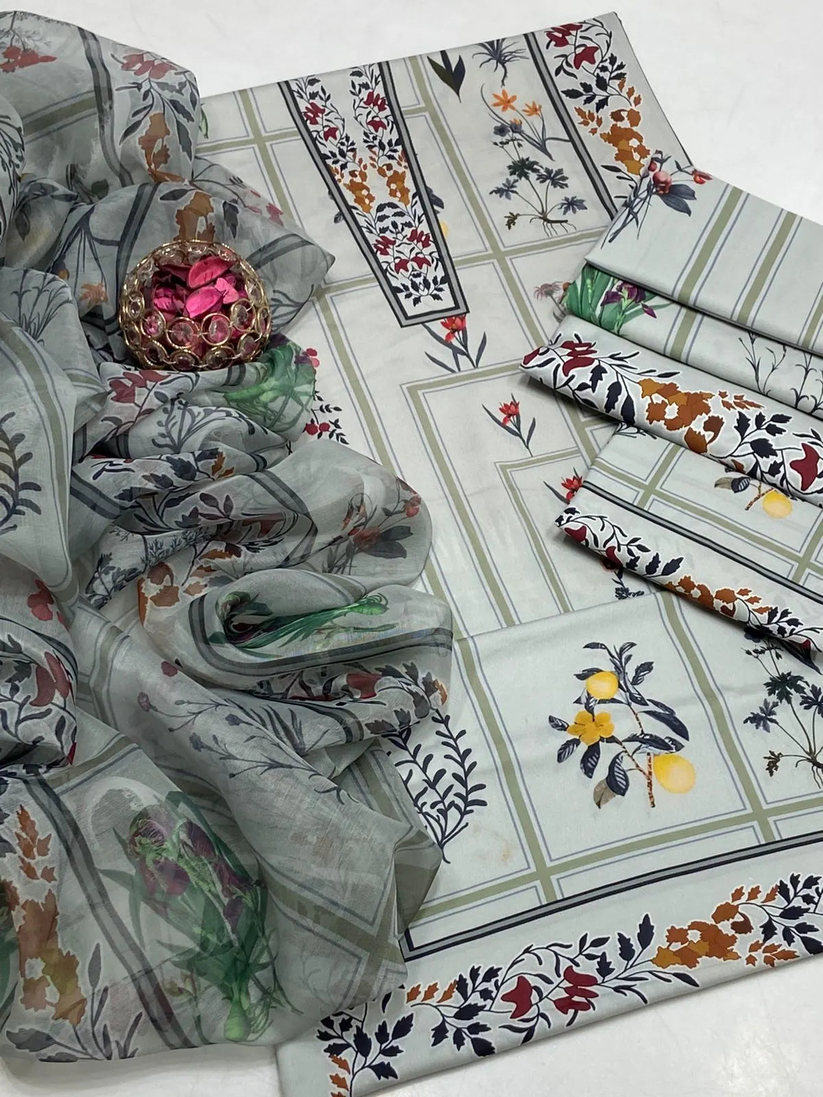 Swiss monal lawn 3pc unstitched